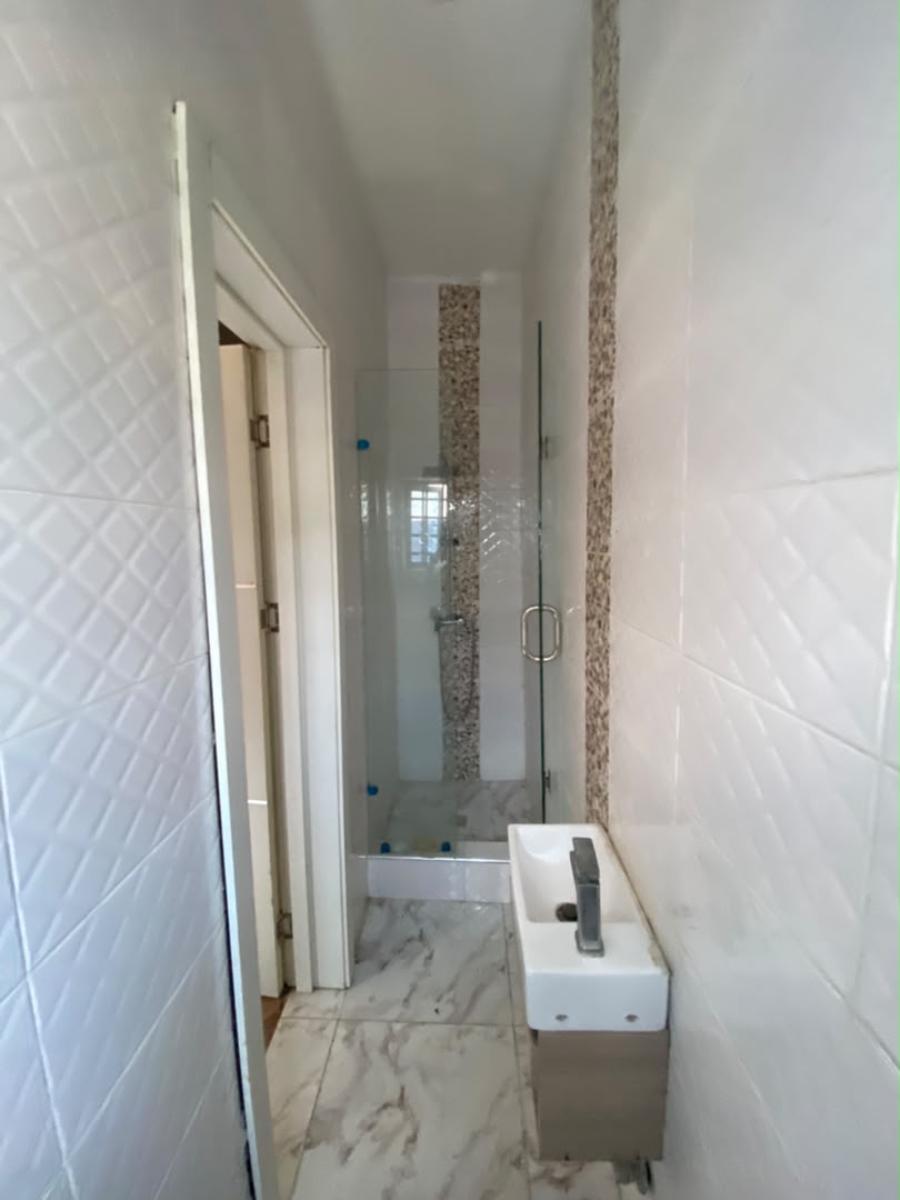 4 Bedrooms Terrace Duplex — photograph 9