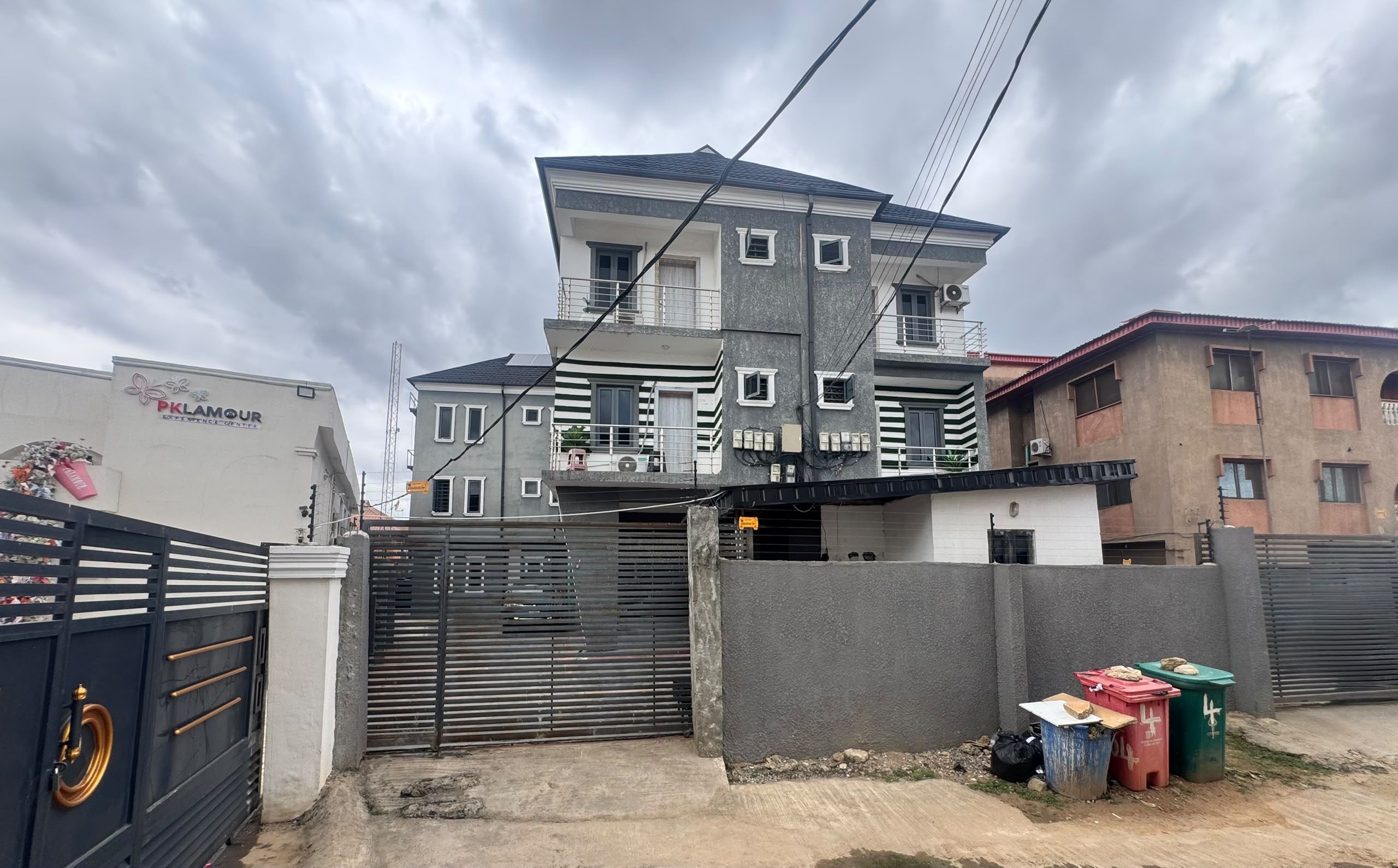 2-Bedroom Luxury Duplex Apartment - Adekoya Estate, Ogba, Ikeja — photograph 5