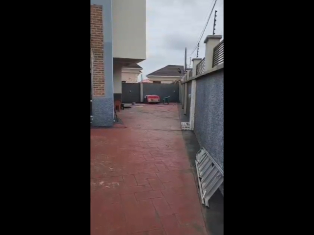 WELL MAINTAINED 4-BEDROOM SEMI DETACHED DUPLEX WITH A ROOM BQ