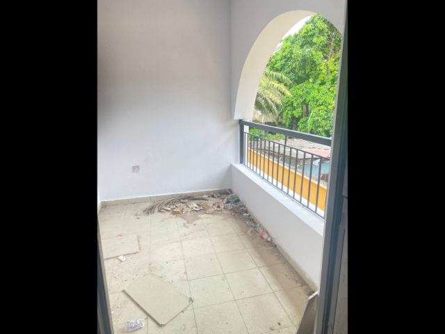 Newly renovated 2 bedroom flat — photograph 8