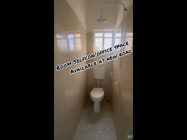 Luxurious Spacious massive room self contained apartment — photograph 8