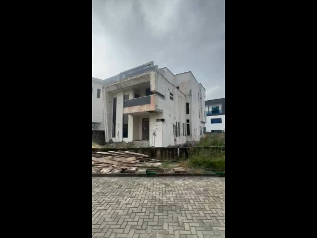 Very massive 6 bedroom duplex Carcass with massive open roof top lounge — photograph 7