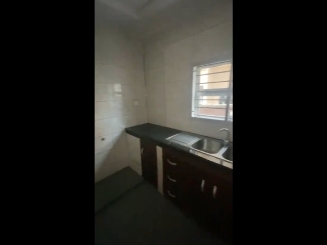 2 Bedroom apartment @  United Estate, Sangotedo — photograph 5