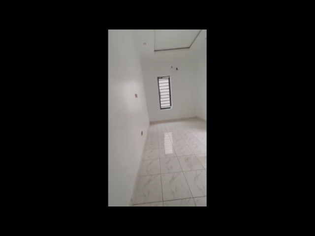 Brand New Spacious Room Upstairs With a Shared Fitted kitchen — photograph 6